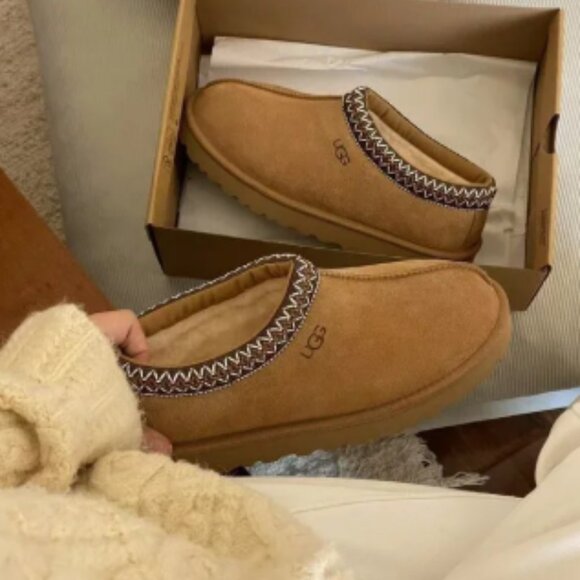 UGG Tasman Slippers chestnut - Picture 1 of 9